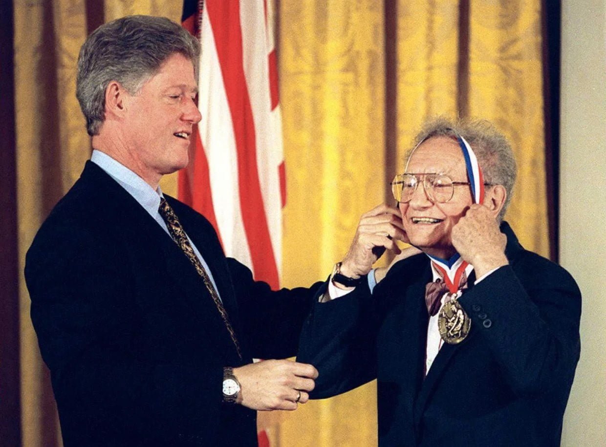 Nasihat Paul Samuelson Kepada Presiden Amerika | Barisandata.co